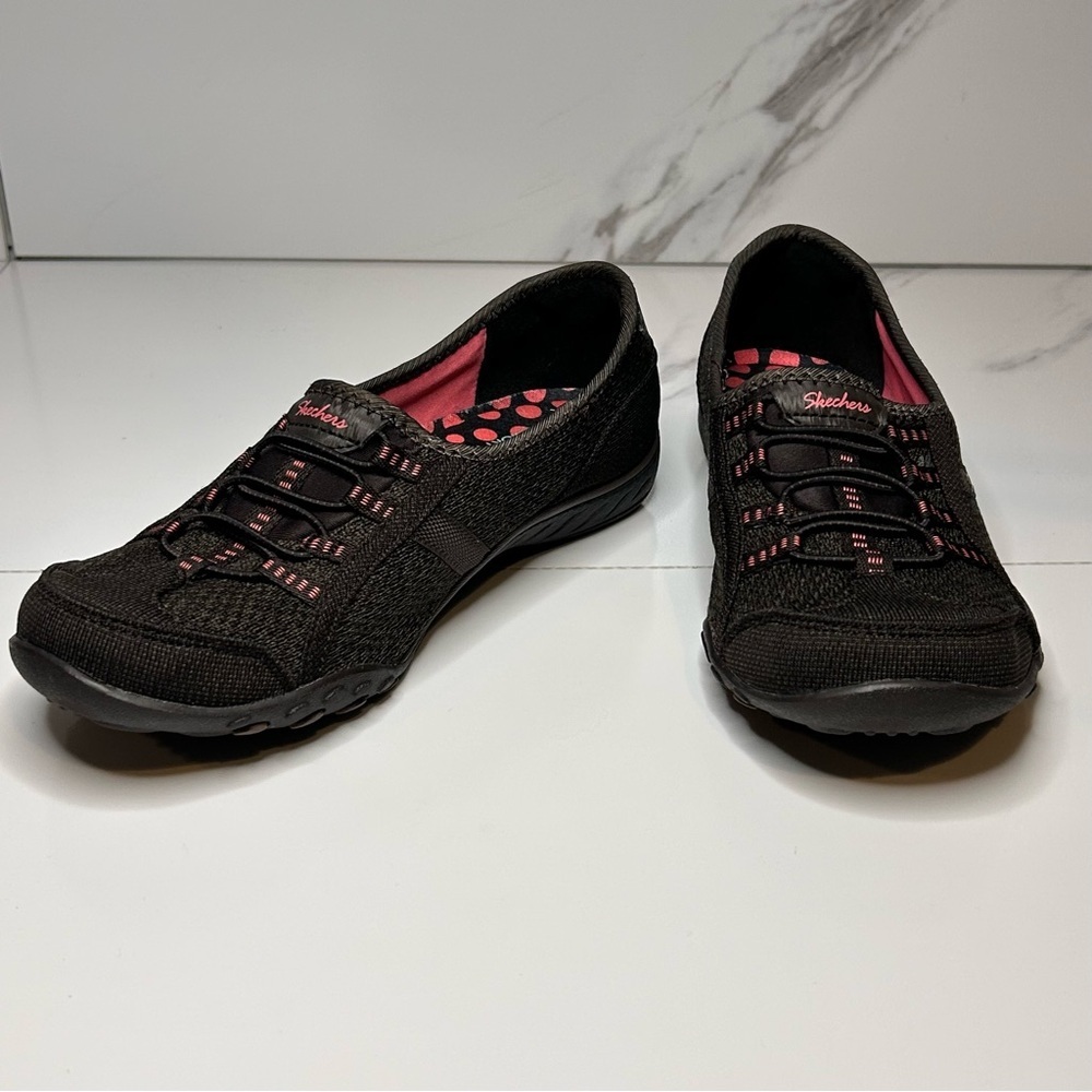 Skechers Memory Foam Black and Pink Casual Shoes Size 6.5 - Picture 2 of 8